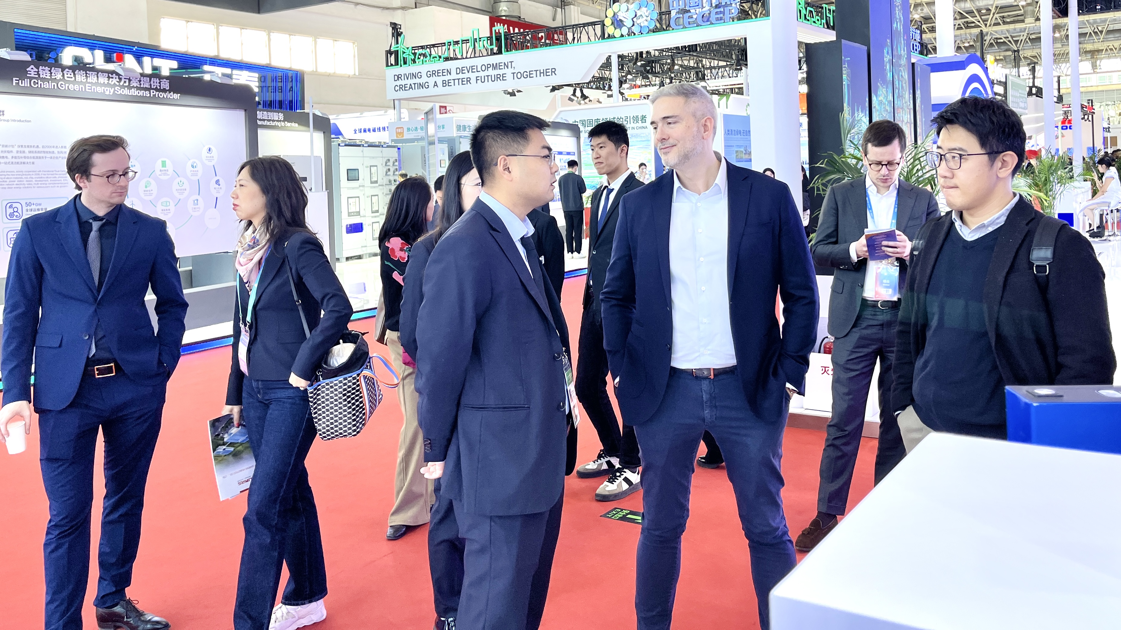 ΰ�¹���(victor1946)�ٷ���վ-Officials Website