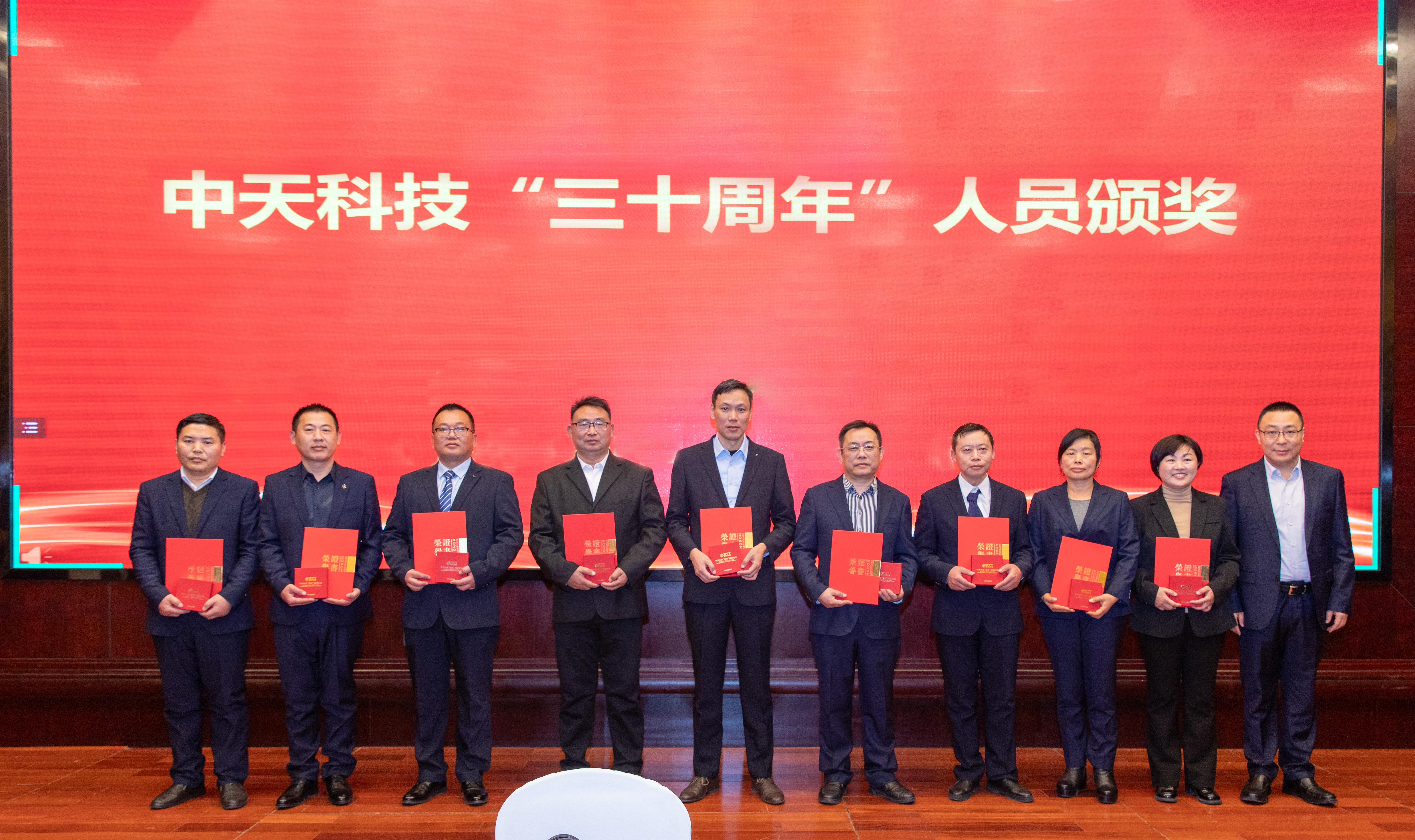 ΰ�¹���(victor1946)�ٷ���վ-Officials Website