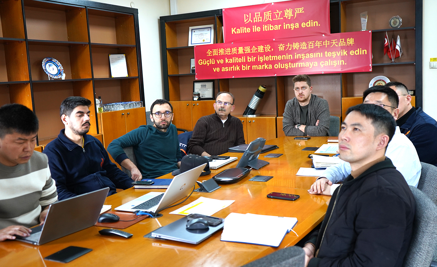 ΰ�¹���(victor1946)�ٷ���վ-Officials Website