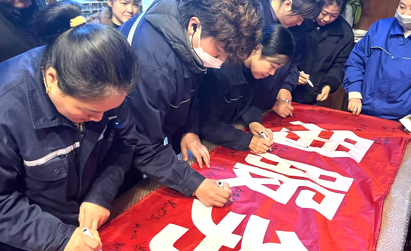 ΰ�¹���(victor1946)�ٷ���վ-Officials Website