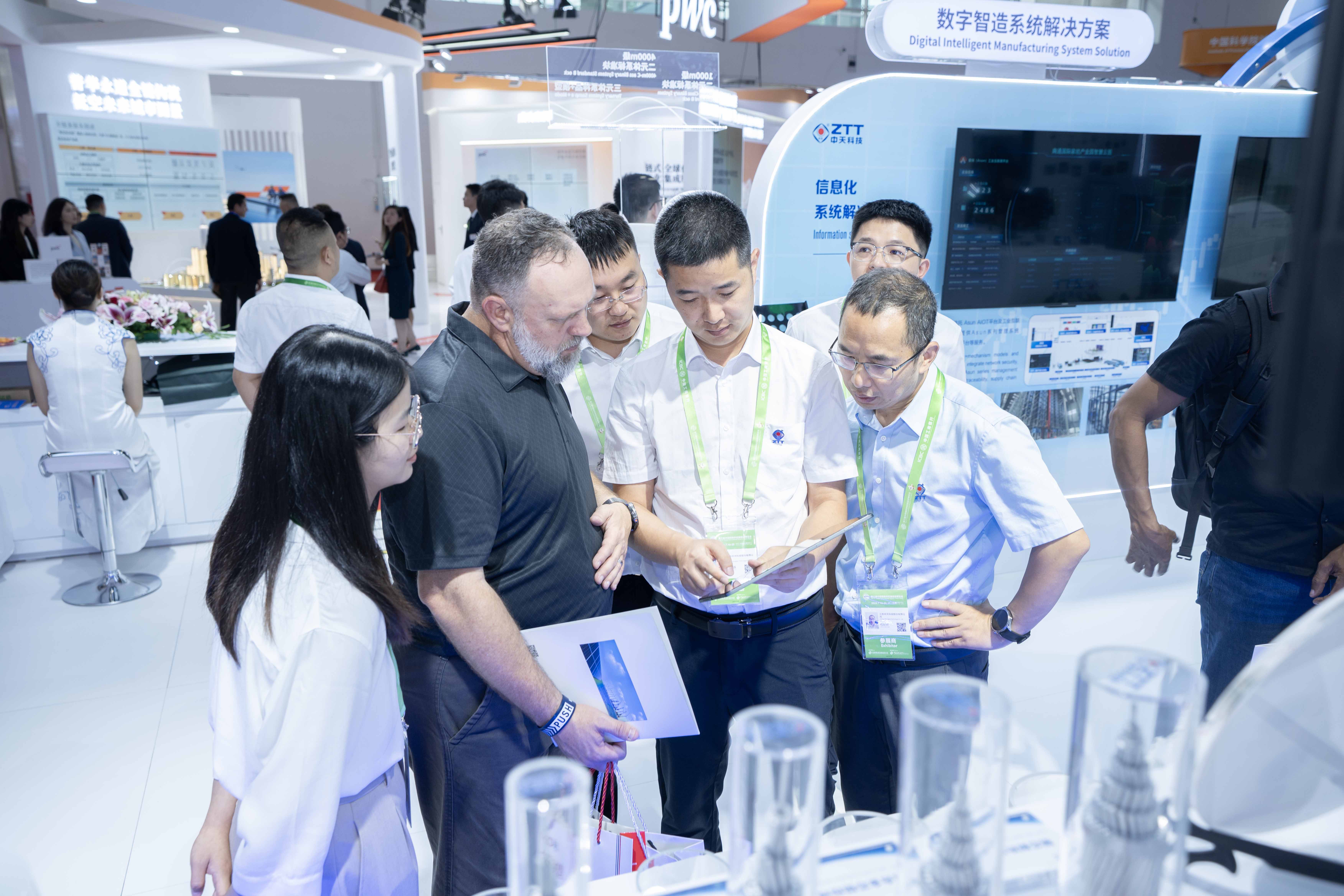 ΰ�¹���(victor1946)�ٷ���վ-Officials Website