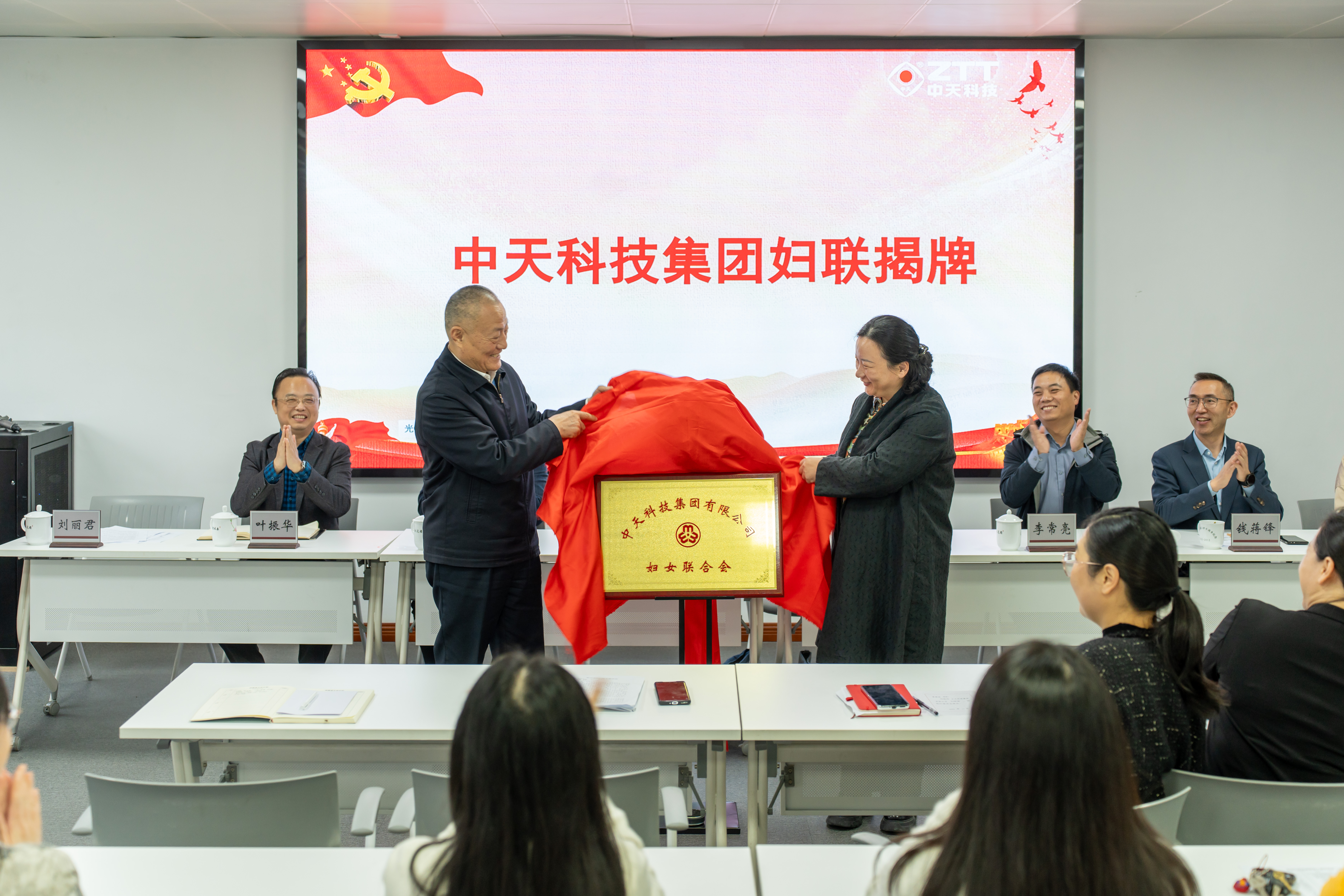 ΰ�¹���(victor1946)�ٷ���վ-Officials Website