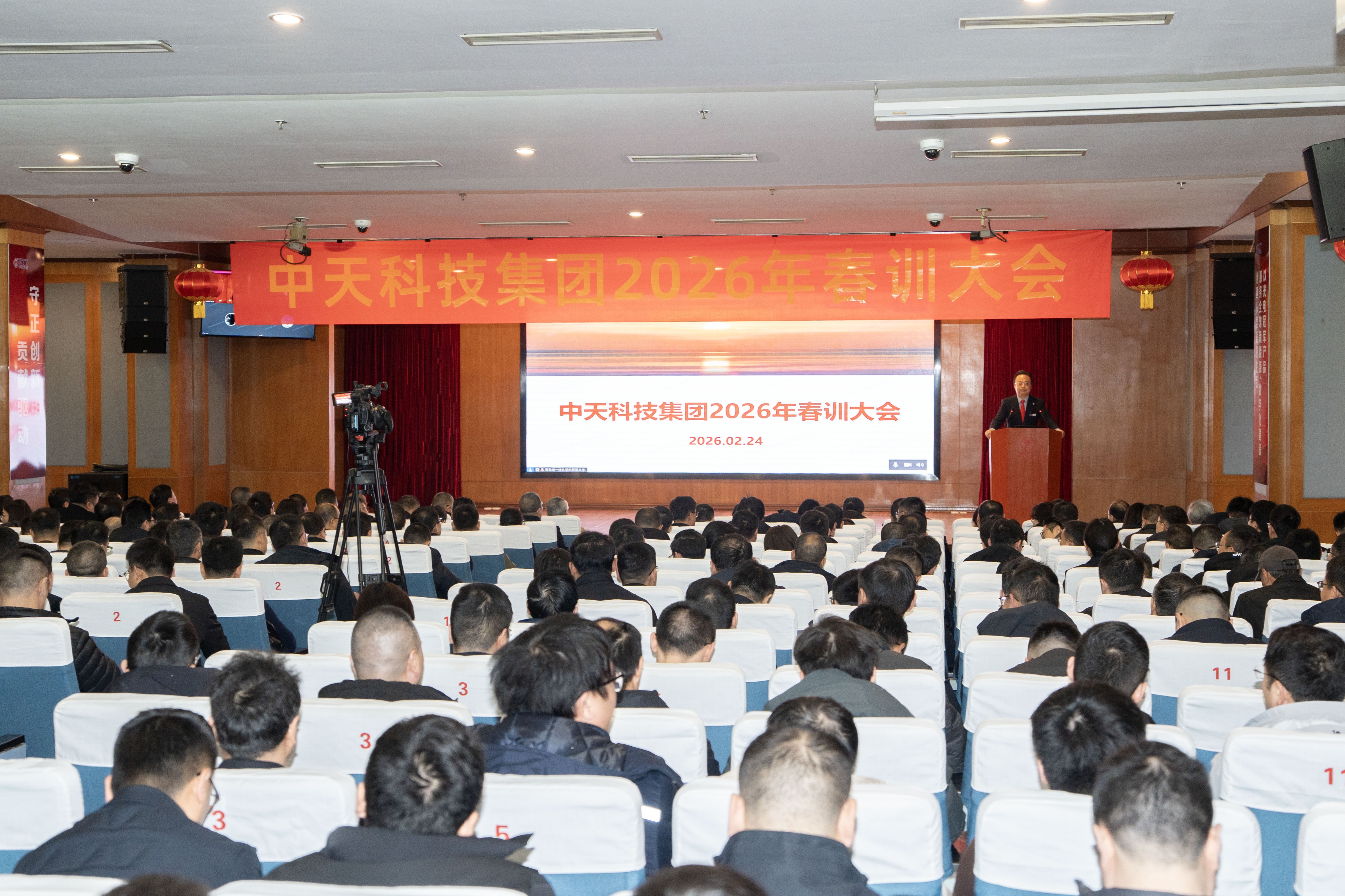 ΰ�¹���(victor1946)�ٷ���վ-Officials Website