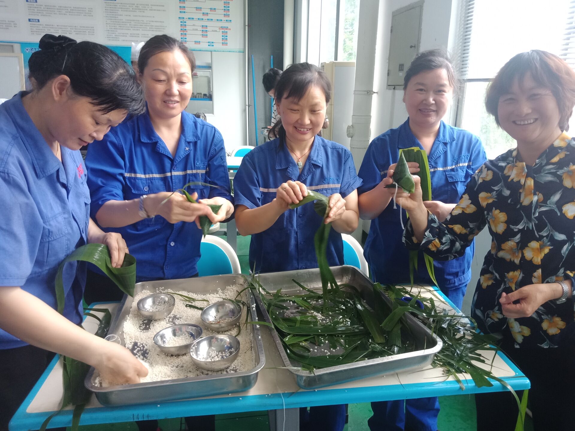 ΰ�¹���(victor1946)�ٷ���վ-Officials Website