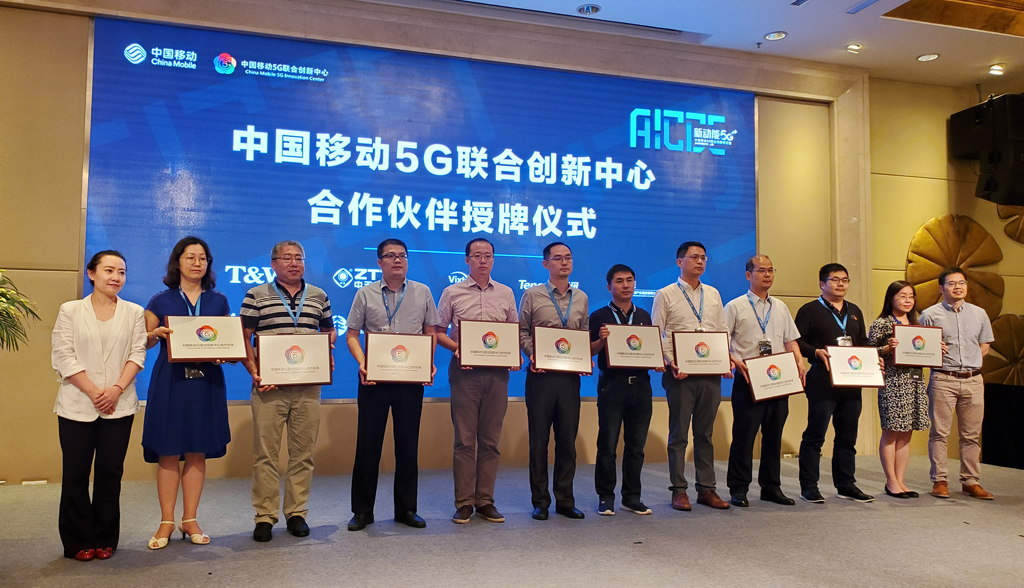 ΰ�¹���(victor1946)�ٷ���վ-Officials Website