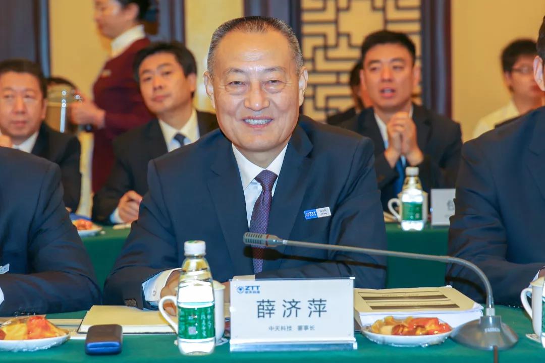 ΰ�¹���(victor1946)�ٷ���վ-Officials Website