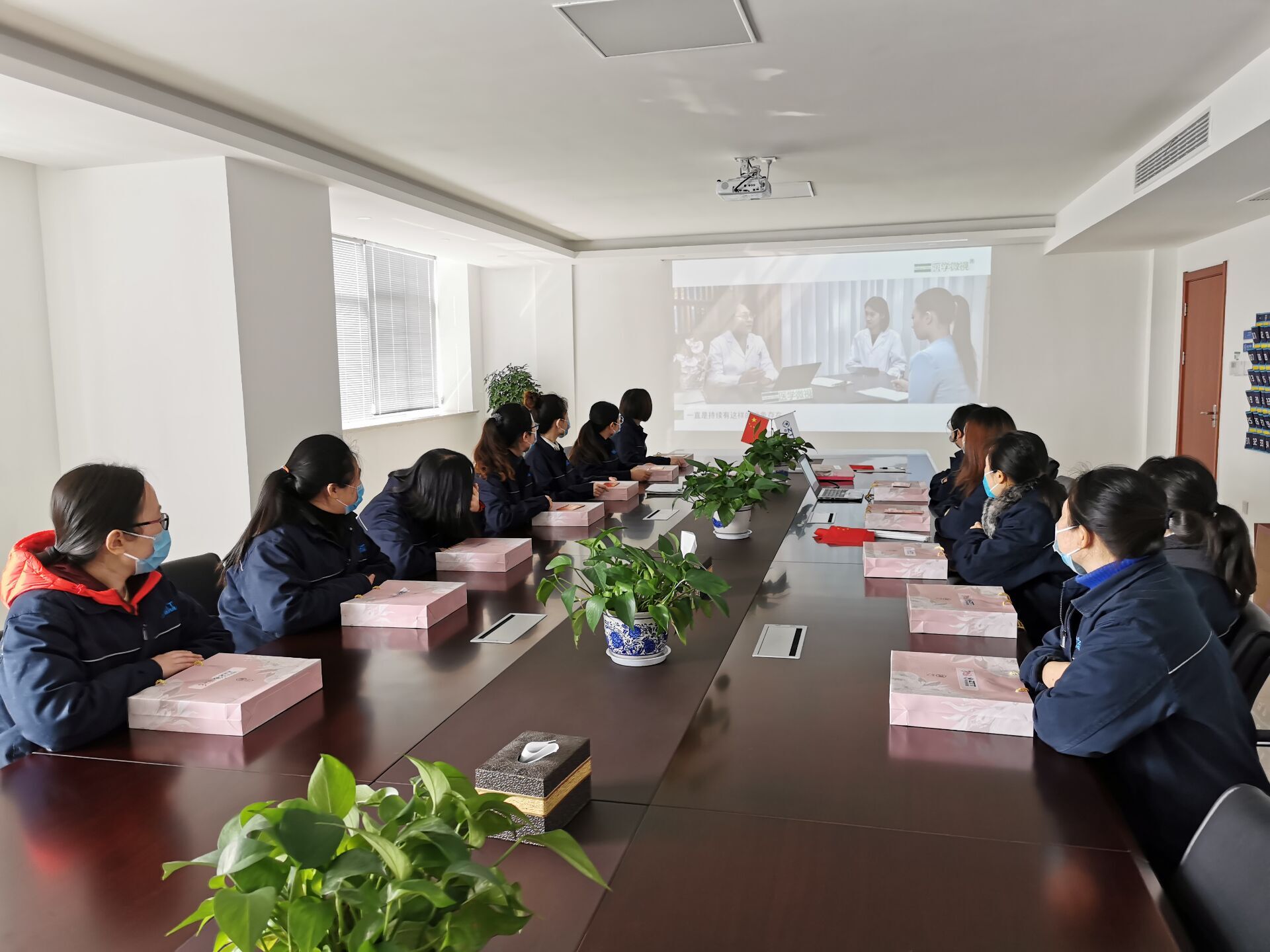 ΰ�¹���(victor1946)�ٷ���վ-Officials Website