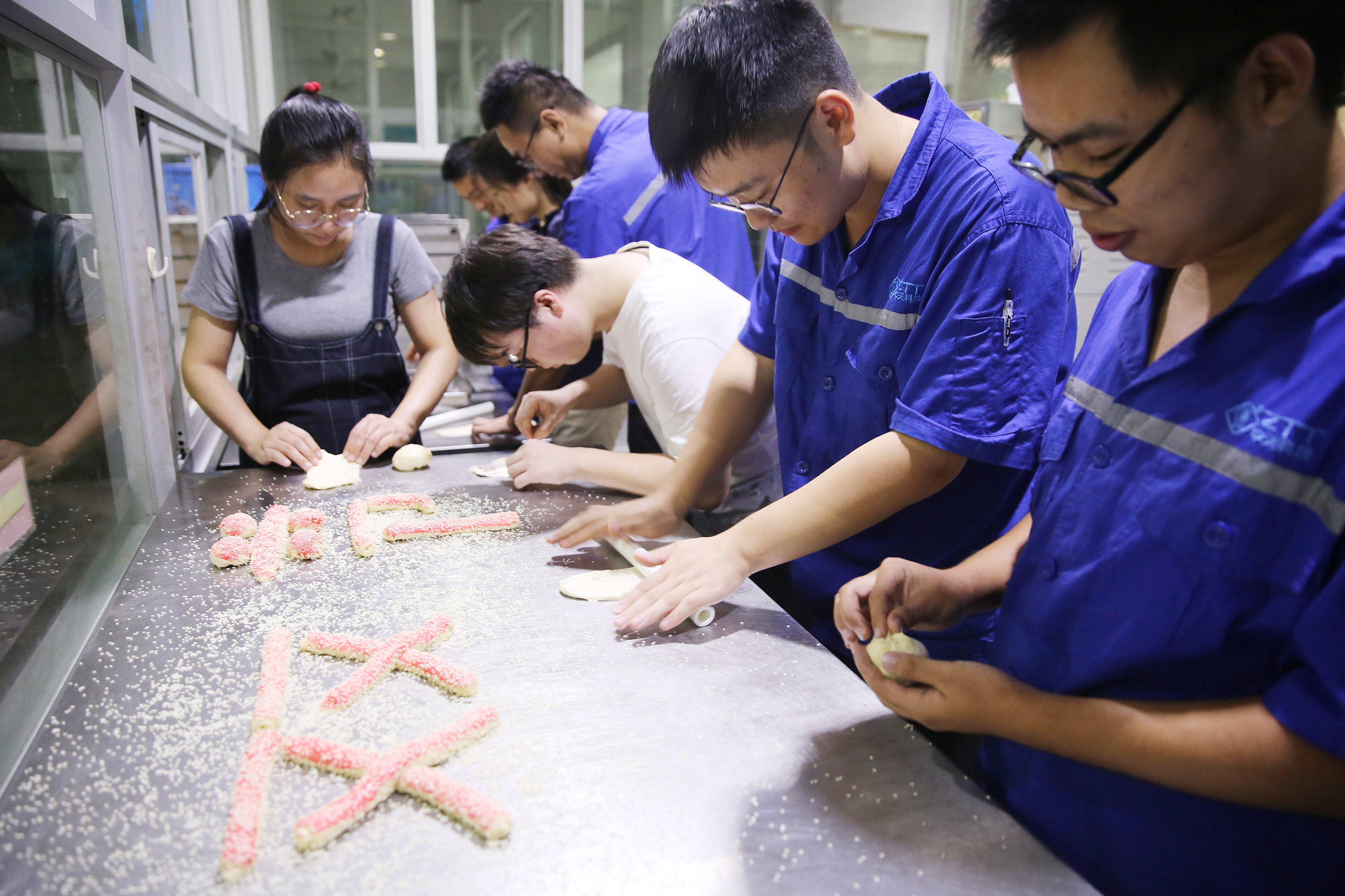 ΰ�¹���(victor1946)�ٷ���վ-Officials Website